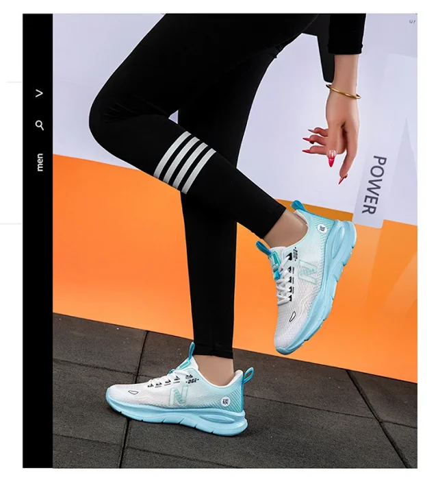 Couple Mesh Comfort Sneakers Detail
