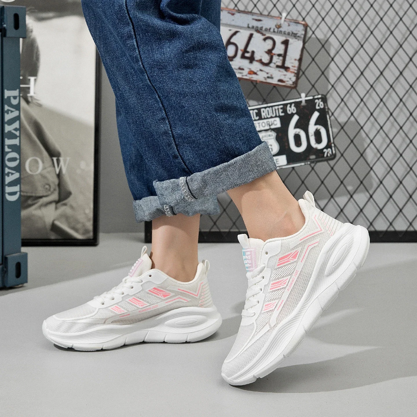 25 Fall Couples Lightweight Running Sneakers