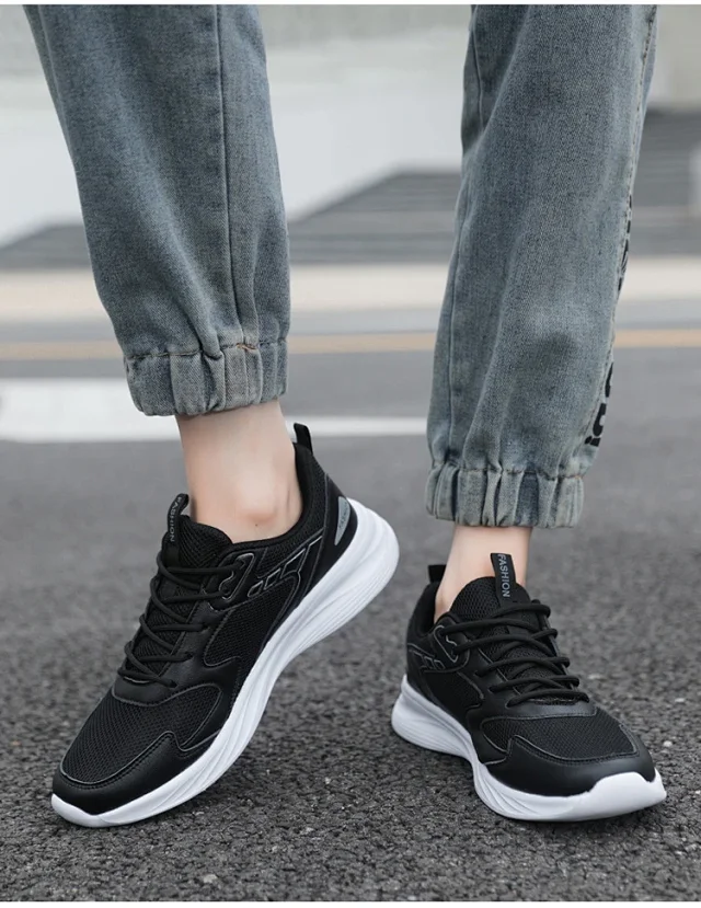 Summer Men's Mesh Couple Running Shoes Detail