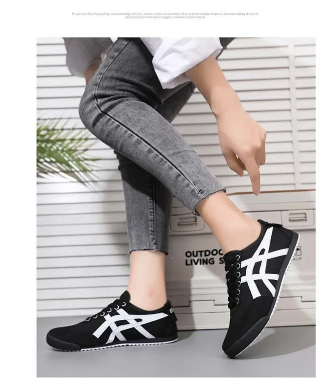 Korean Street Canvas Sneakers Lightweight Detail