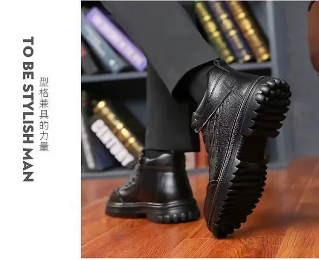 Men's High-Top Fur-Lined Winter Boots Detail