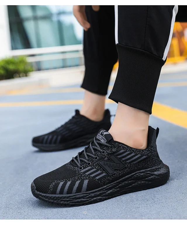 Unisex Flyknit Running Shoes Soft Sole Detail