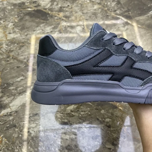 Men's K-Style Thick Sole Runner Detail
