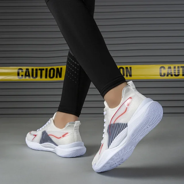 Men's Athletic Ultralight Cushioned Sneakers Detail