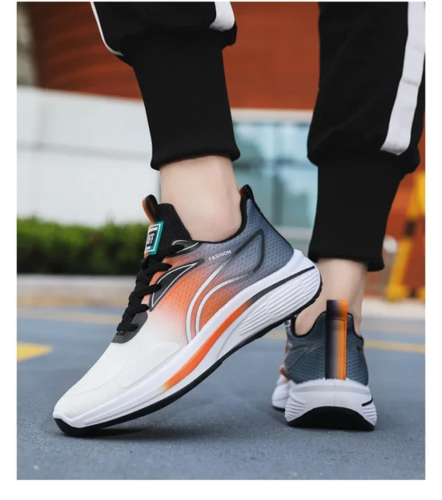 Unisex Spring Breathable Low-Top Flyknit Sneakers Detail
