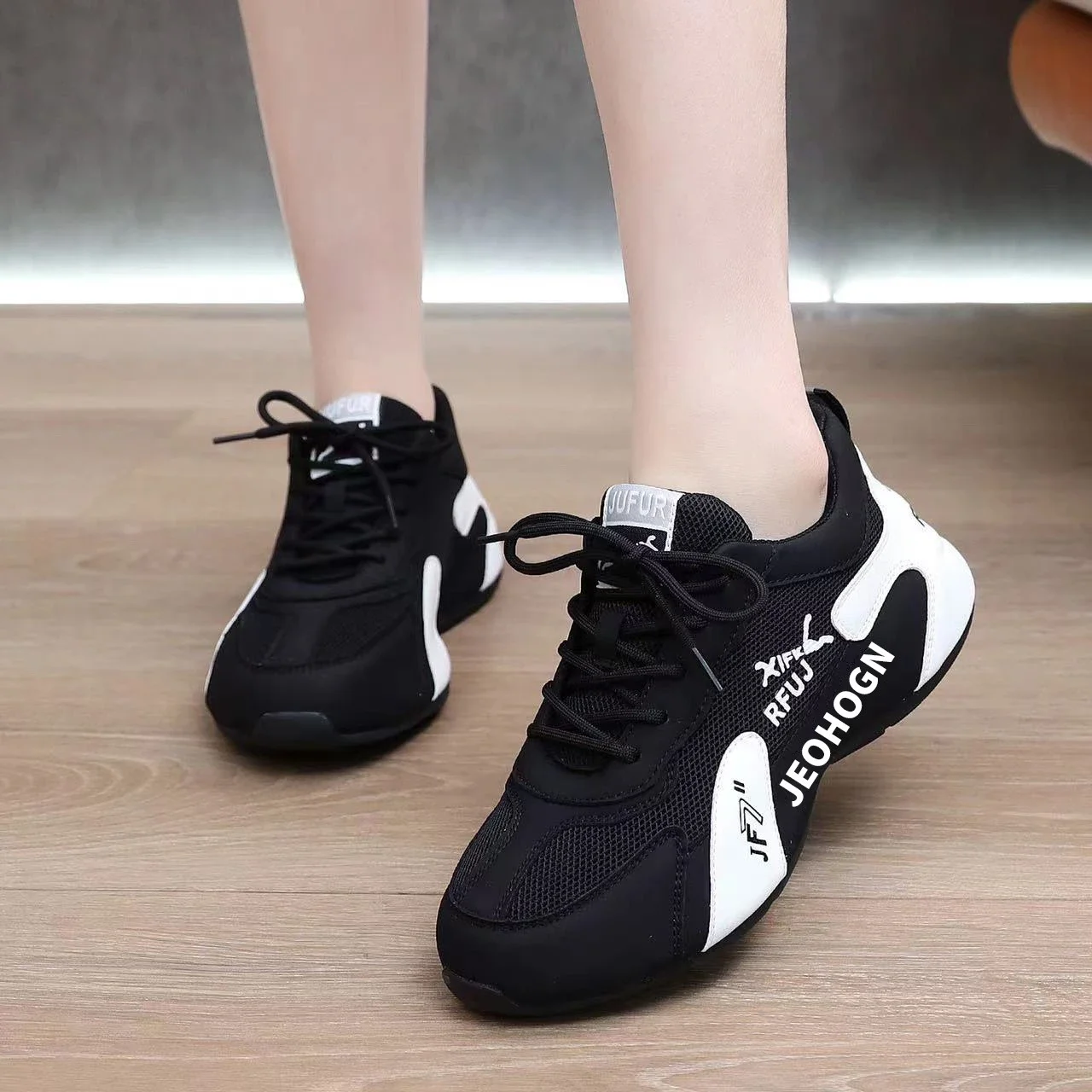 Women's Leather Color-Block Platform Sneakers