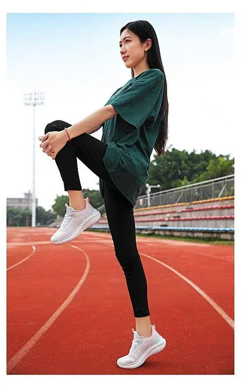 Women's Lightweight Mesh Running Shoes Anti-Slip Detail