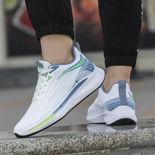 Men's Lightweight Summer Mesh Running Shoes Detail
