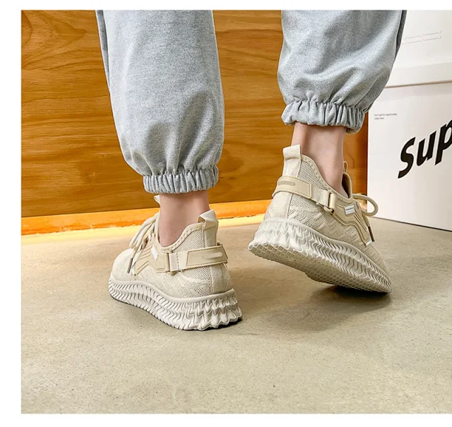 Men's Breathable Mesh Travel Sneakers Detail