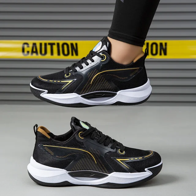 Men's Athletic Ultralight Cushioned Sneakers Detail