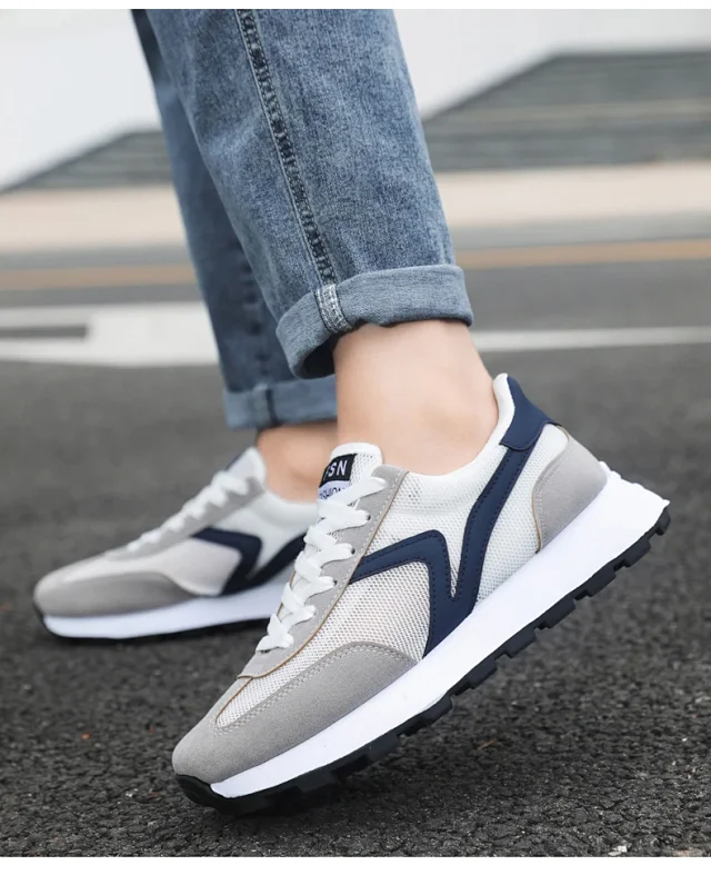 Unisex Platform Lovers' Casual Sneakers Detail
