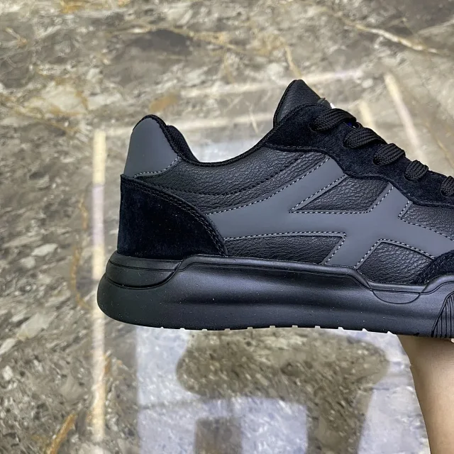 Men's K-Style Thick Sole Runner Detail