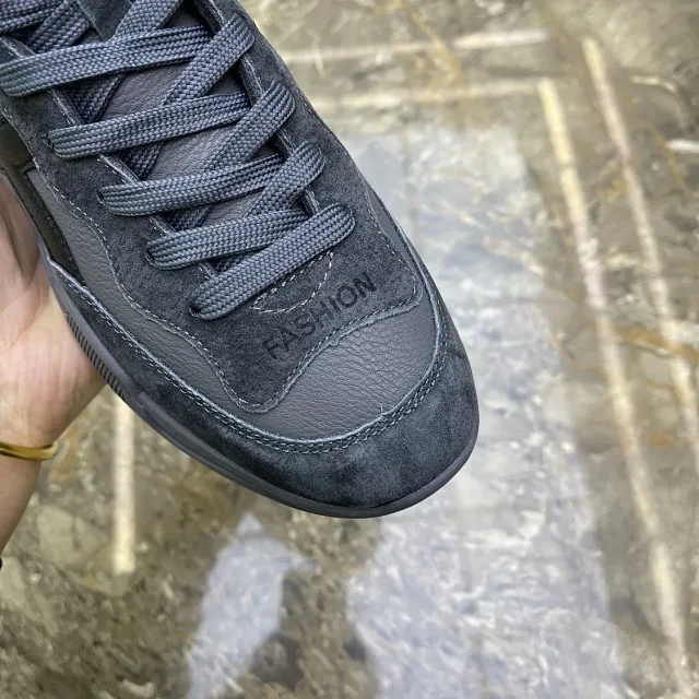 Men's K-Style Thick Sole Runner Detail