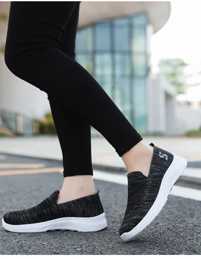 Comfy Summer Breathable Knit Cloth Shoes Detail