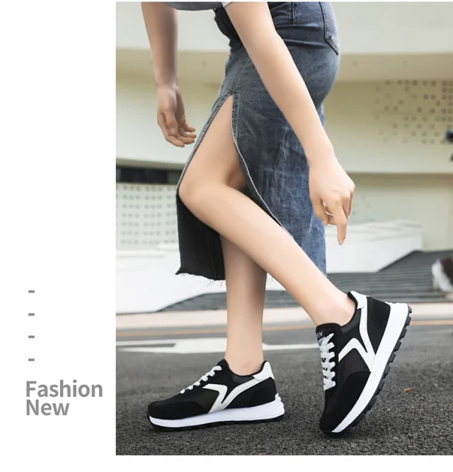 Unisex Platform Lovers' Casual Sneakers Detail