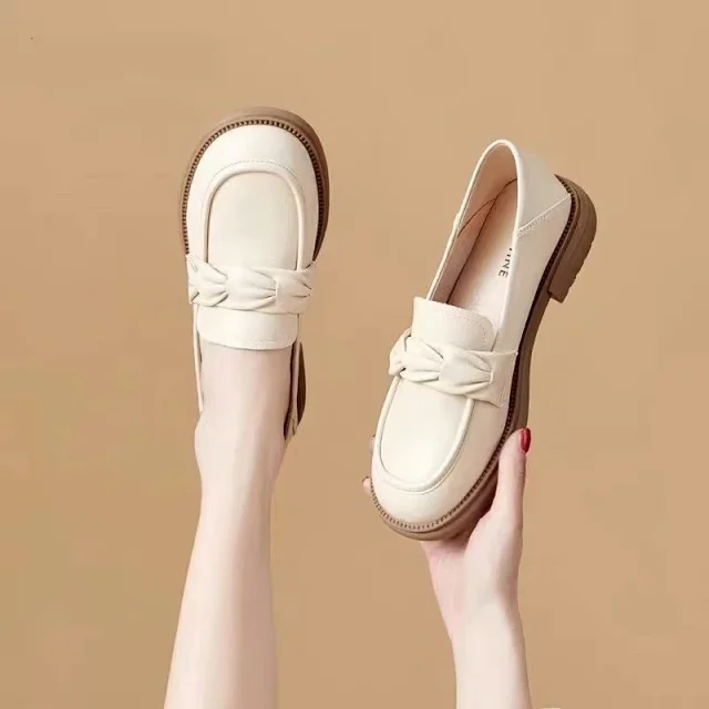 Women's Summer Leather Low Heel Mary Jane Detail