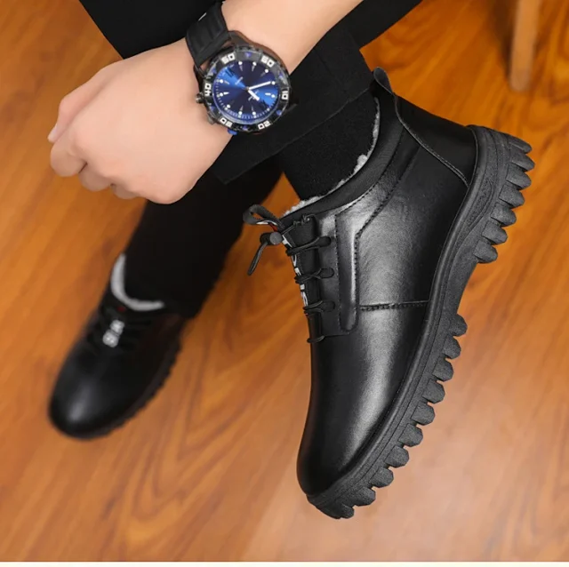 Men's Fleece-Lined Leather Snow Boots Detail