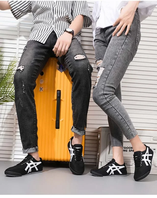 Korean Street Canvas Sneakers Lightweight Detail