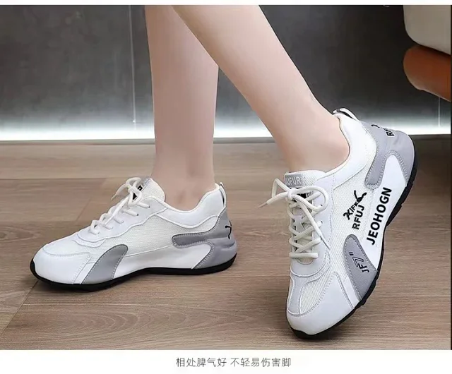 Women's Leather Color-Block Platform Sneakers Detail