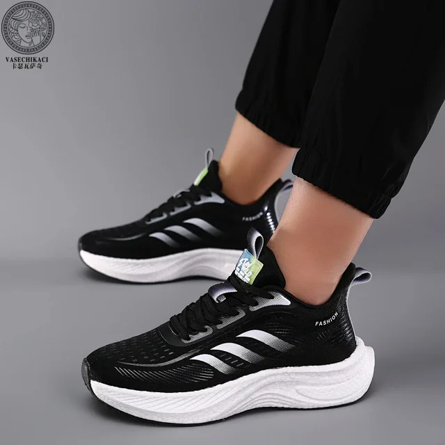Summer Mesh Lightweight Runners Unisex Detail