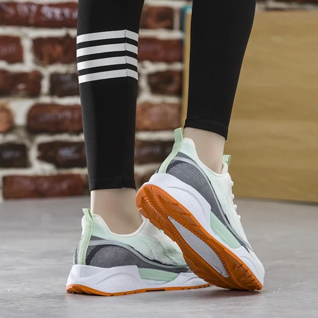 Youth Unisex Mesh Breathable Sport White Sneakers Detail