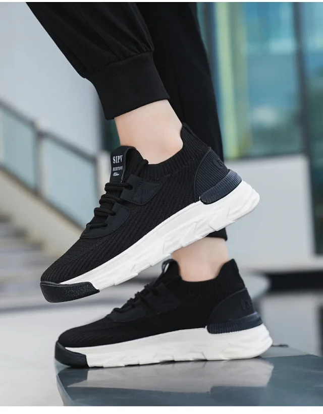 Men's 2025 Fall Breathable Ultralight Casual Sneakers Detail