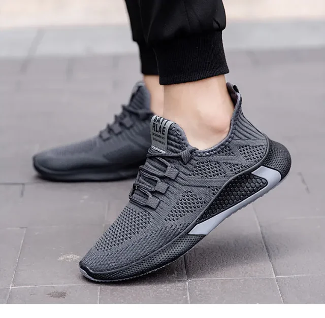 New Men's Korean Yeezy Flyknit Sneakers Detail