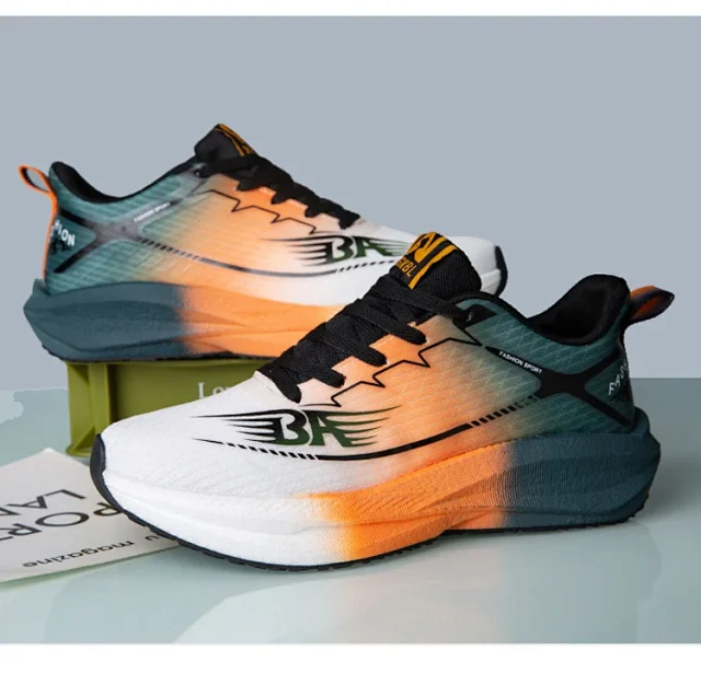 2025 Carbon-Plate Couple Sneakers - Trendy Style Detail