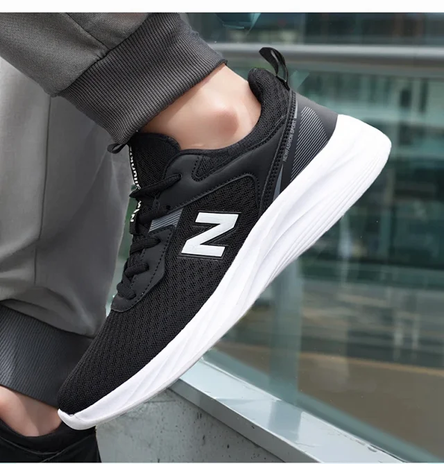Couple Soft Sole Breathable Sneakers Detail
