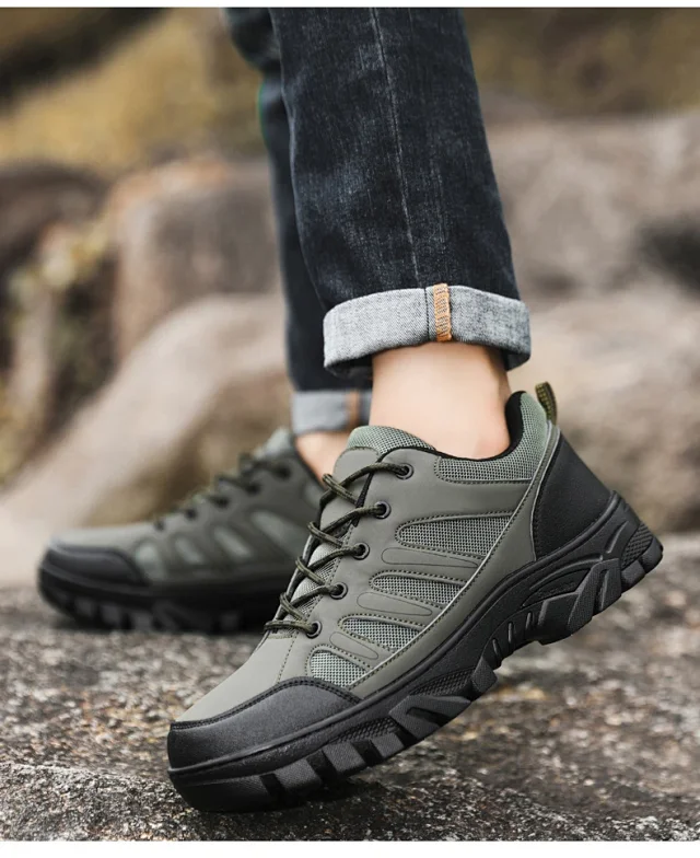 2025 Men's Wide Hiking Shoes Chunky Durable Sneakers Detail