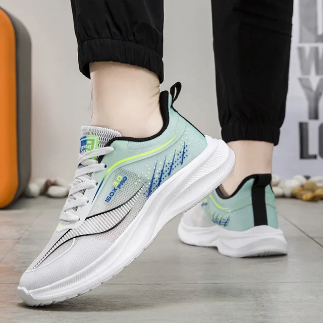 Youth Men's Breathable Mesh Running Shoes Detail