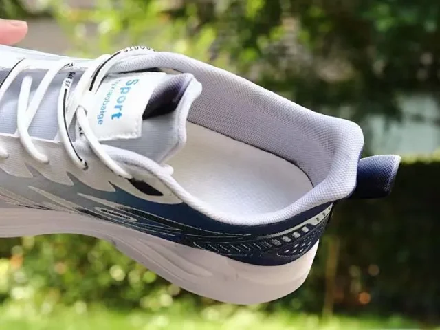 Men's 2025 Mesh Casual Running Shoes Detail