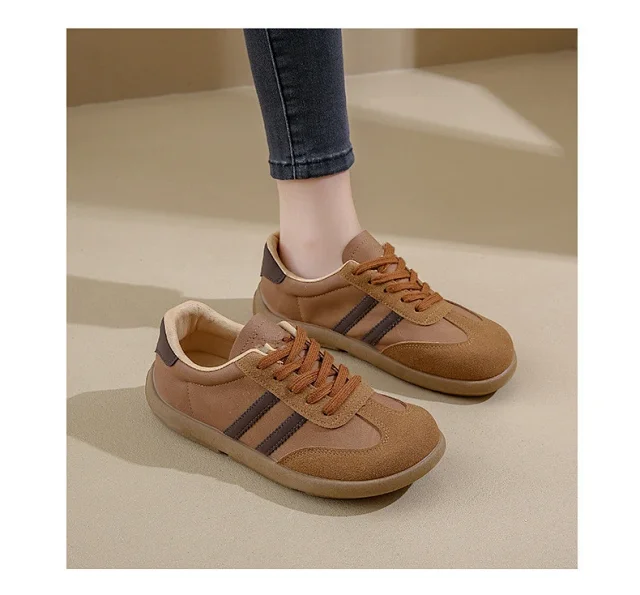 Ins KR New Corti Women Sneakers 2025 Fall Chic Detail