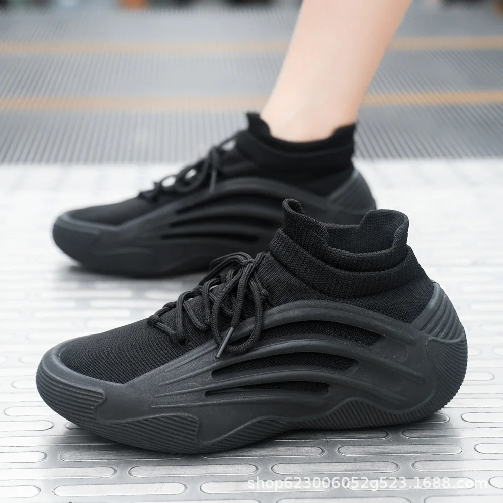 Lightweight Flyknit Women's Sneakers