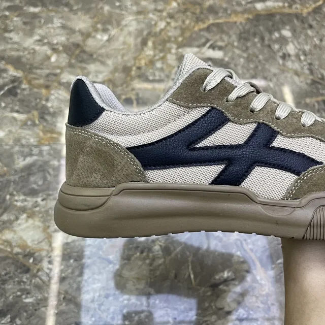 Men's K-Style Thick Sole Runner Detail