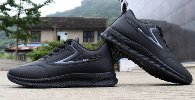 Men's Leather Low-Top Casual Sneakers Black Detail