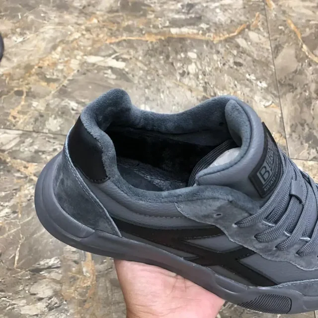 Men's K-Style Thick Sole Runner Detail