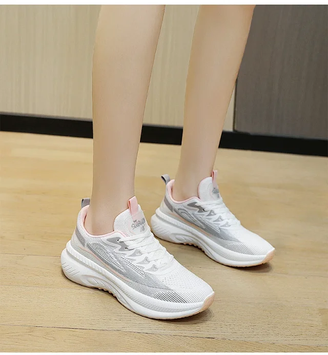2025 Women's Trendy Mesh Running Sneakers Detail