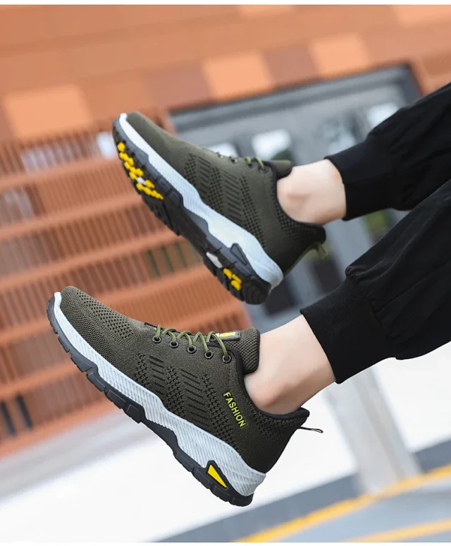 Men's Flyknit Breathable Running Shoes 2025 Detail