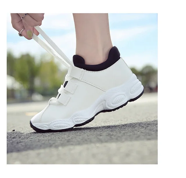 Women's Korean Chunky Lace-Up Sneakers 2025 Detail
