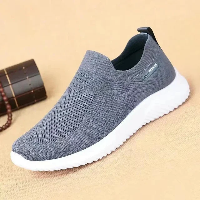 Men's Knit Slip-On Comfort Soft Sole Detail