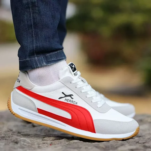 Men's New 2025 Korean Retro White Canvas Sneakers Detail