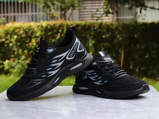 Men's 2025 Mesh Casual Running Shoes Detail