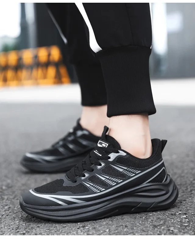 Men's 2025 Summer Light Mesh Trail Shoes XL Detail
