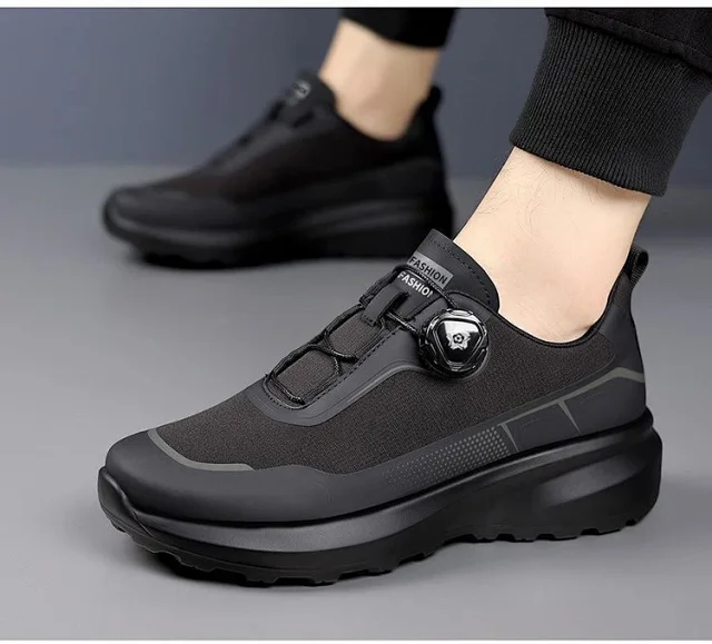 Men's Side Rotating Buckle Trail Shoes Detail