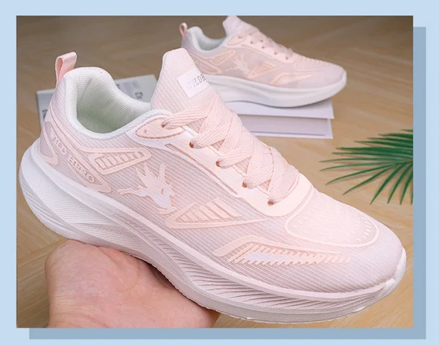 Men's Summer Ultra Light Mesh Couple Sneakers Detail