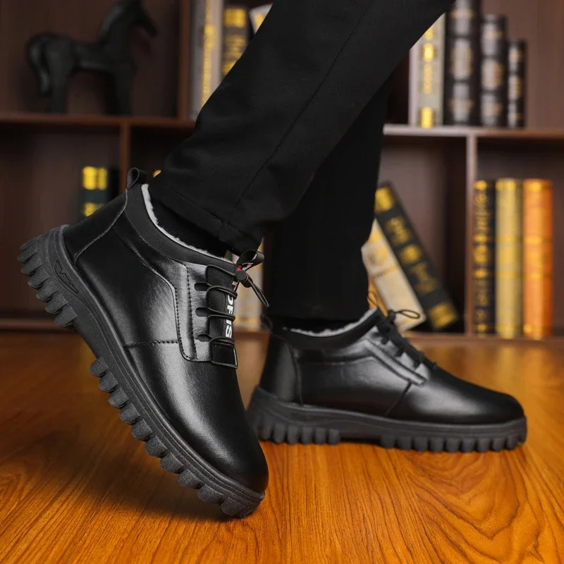 Men's Fleece-Lined Leather Snow Boots