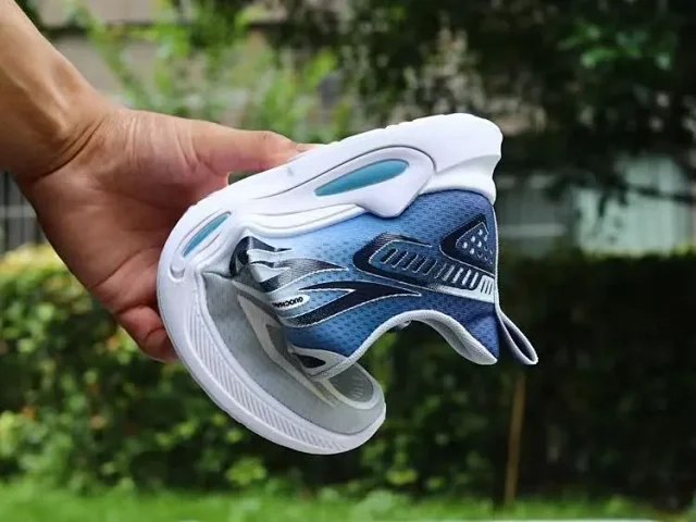 Men's 2025 Mesh Casual Running Shoes Detail