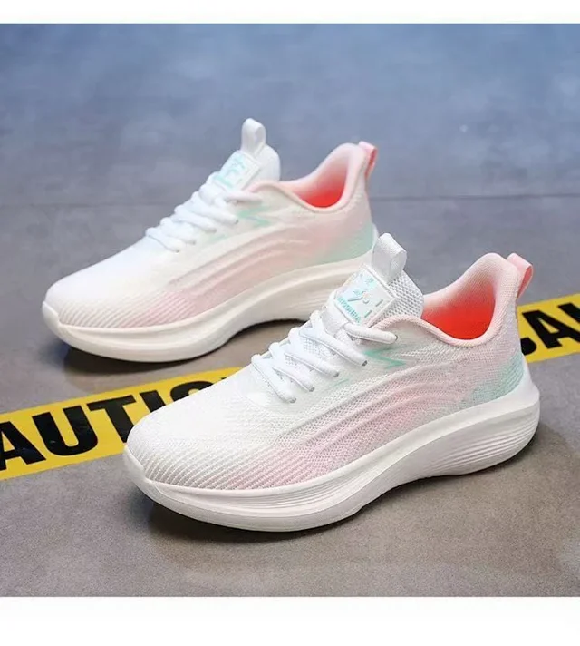 Women's Lightweight Mesh Running Shoes Anti-Slip Detail