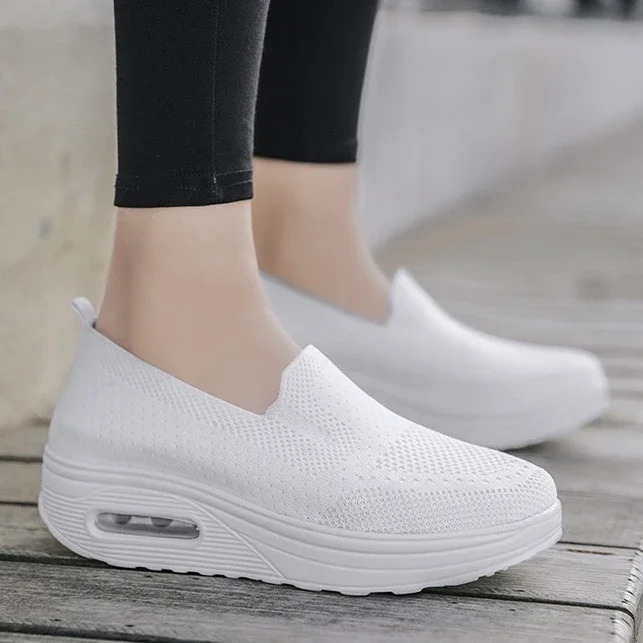 Women's Mesh Yeezy-Inspired Jelly Sole Casual Sneakers